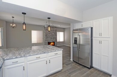R-32 e Greentree dr Tempe AZ (TB) 7-31-2