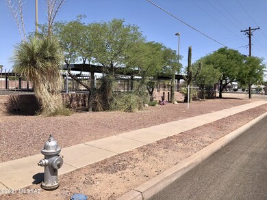 Tucson Blvd Frontage