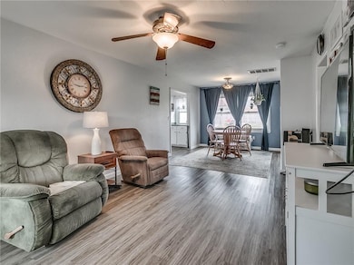 619 N Oklahoma Ave, Shawnee, OK 74801 - photo 7