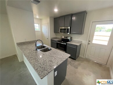 922 Cilantro Rd, Temple, TX 76501 - photo 4