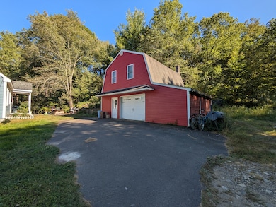 541 Benson Rd, Middlebury, CT 06762 - photo 4