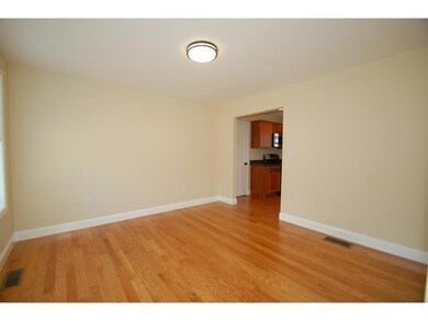 19 Elizabeth Ave, Manchester, NH 03103 - photo 5