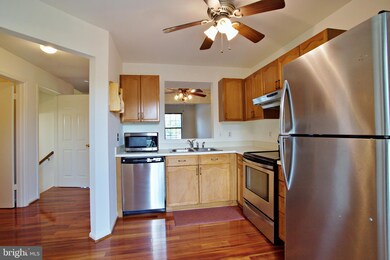 46697 Corkwing Square, Sterling, VA 20164 - photo 6