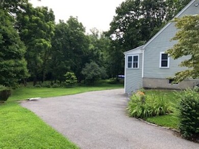 63 Humphrey St, Lowell, MA 01850 - photo 4