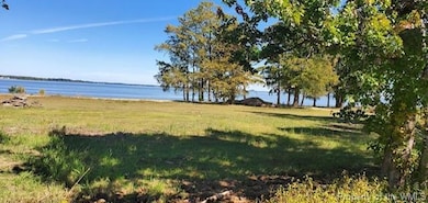 13 Sunken Meadow Rd, Spring Grove, VA 23881 - photo 2