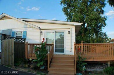 2401 Oak Manor Rd, Sparrows Point, MD 21219 - photo 4