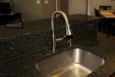 233 Mill Pond Way unit 43, Eatontown, NJ 07724 - photo 3