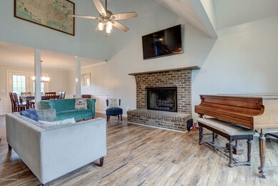 4276 Appleton Way Wilmington-large-003-0