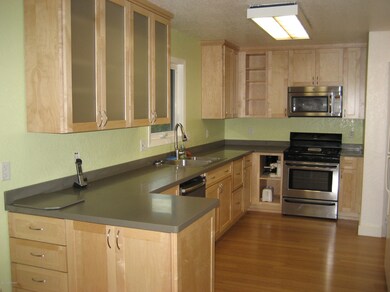 02-Kitchen