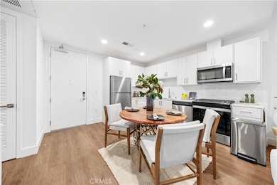 709 E Walnut St unit 222, Pasadena, CA 91101 - photo 7