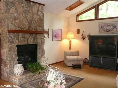 Den/Family/Great Room - Alternate Family Room View