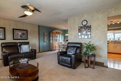 7-web-or-mls-17GlenmoreDr-7