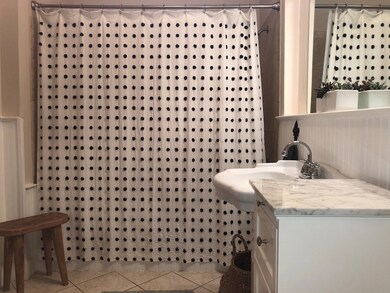 302 W Austin St, Fredericksburg, TX 78624 - photo 6