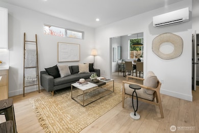 320 N 84th St, Seattle, WA 98103 - photo 2