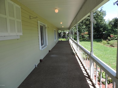 6405 Cooper Chapel Rd, Louisville, KY 40229 - photo 4