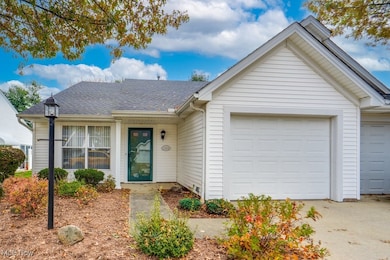 1111 Lake Meadow Ln, Brunswick, OH 44212 - photo 2