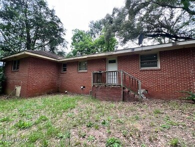 510 S 3rd St, Warner Robins, GA 31088 - photo 2