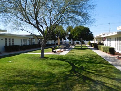 14216 N Newcastle Dr, Sun City, AZ 85351 - photo 4