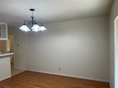 814 W Bridge St, Granbury, TX 76048 - photo 2