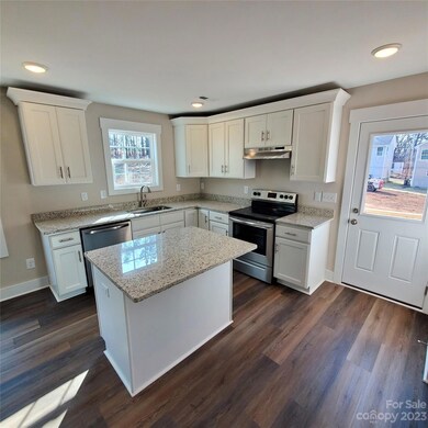 1607 3rd St, Statesville, NC 28677 - photo 6