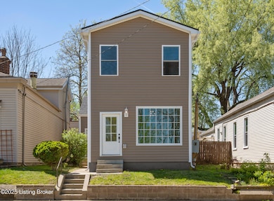 1032 Ash St-2