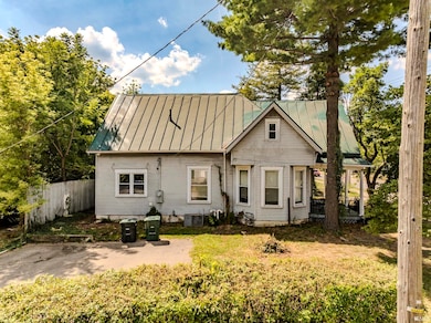 601 W Riverside Ave, Muncie, IN 47303 - photo 2