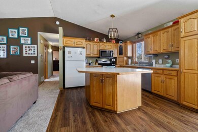 517 Walnut St, Cold Spring, MN 56320 - photo 4