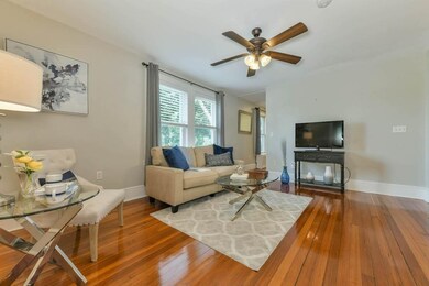 18 Hale St unit 18, Newton Upper Falls, MA 02464 - photo 4