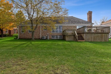 2306 Mohawk Ln, Glenview, IL 60026 - photo 6