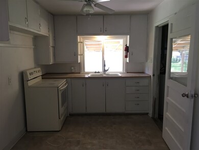 1217 N Duncan St, Newton, KS 67114 - photo 5