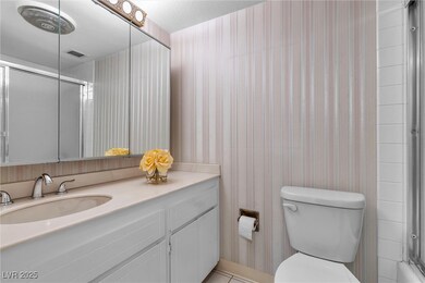 Guet Bathroom
