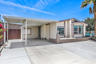 33261 Westchester Dr, Thousand Palms, CA 92276 - photo 4