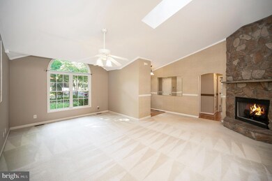 624 Harrison Cir, Locust Grove, VA 22508 - photo 5