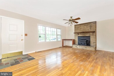 2121 Carroll Dale Rd, Sykesville, MD 21784 - photo 4