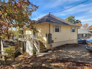Front/side of house facing street