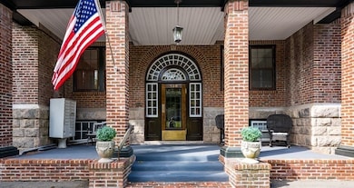 138 Main St unit 5, Fairhaven, MA 02719 - photo 2