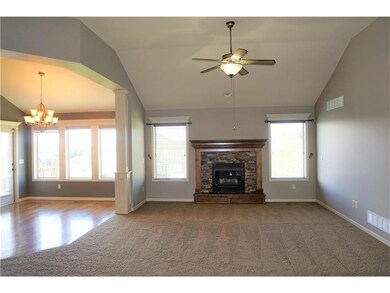 Great Room w/ Gas Fireplace