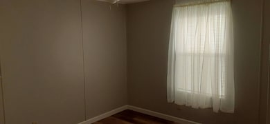 8725 Barcin Cir, Riverview, FL 33578 - photo 5