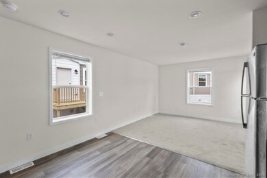 55 Sugar St unit 12, Newtown, CT 06470 - photo 7