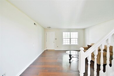 12723 Vikings Ln, Fishers, IN 46037 - photo 4