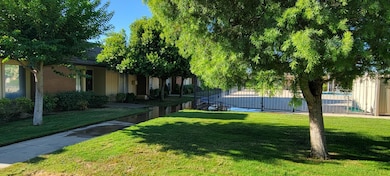 945 S Clovis Ave unit H, Fresno, CA 93727 - photo 3