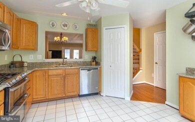 28 Winterberry Ct, Cockeysville, MD 21030 - photo 2