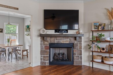 18-web-or-mls-318 Franklin Cir-Dominick-