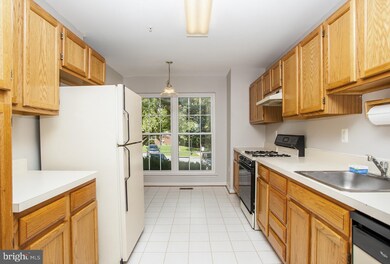 4935 Lockard Dr, Owings Mills, MD 21117 - photo 4