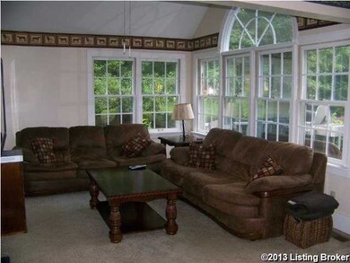 8413 Pennsylvania Run Rd, Louisville, KY 40228 - photo 4