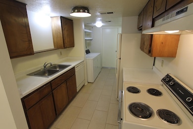 8448 Spain Rd NE unit B, Albuquerque, NM 87111 - photo 6