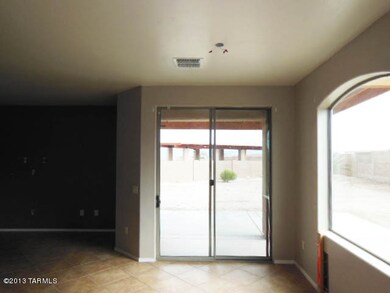 022-217932-DiningArea