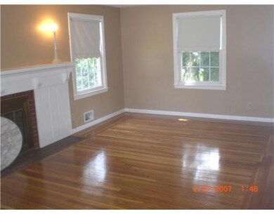 26 Baldwin Rd, Warwick, RI 02886 - photo 2