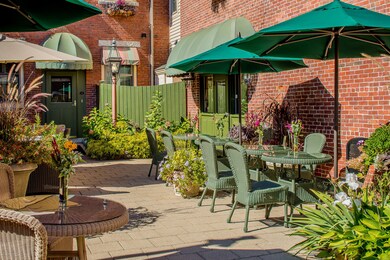 72Main_13_S_Courtyard_print