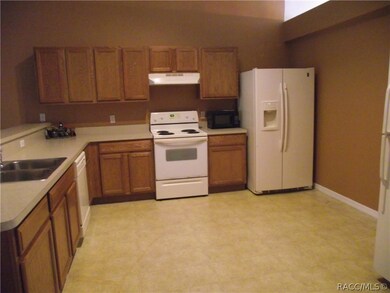 8374 N Pitcairn Way, Citrus Springs, FL 34434 - photo 4